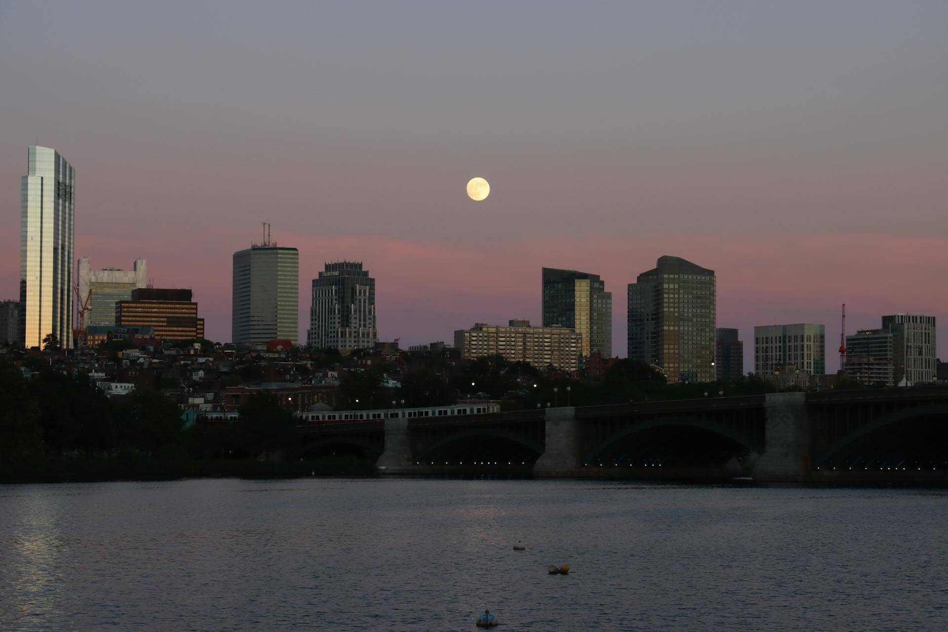 Beautiful view of the skyline of Boston, Massachusetts, at dusk